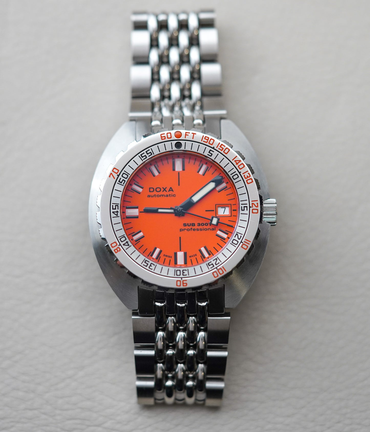 Doxa SUB 300T Professional Diver 840.10.351.10 BOR