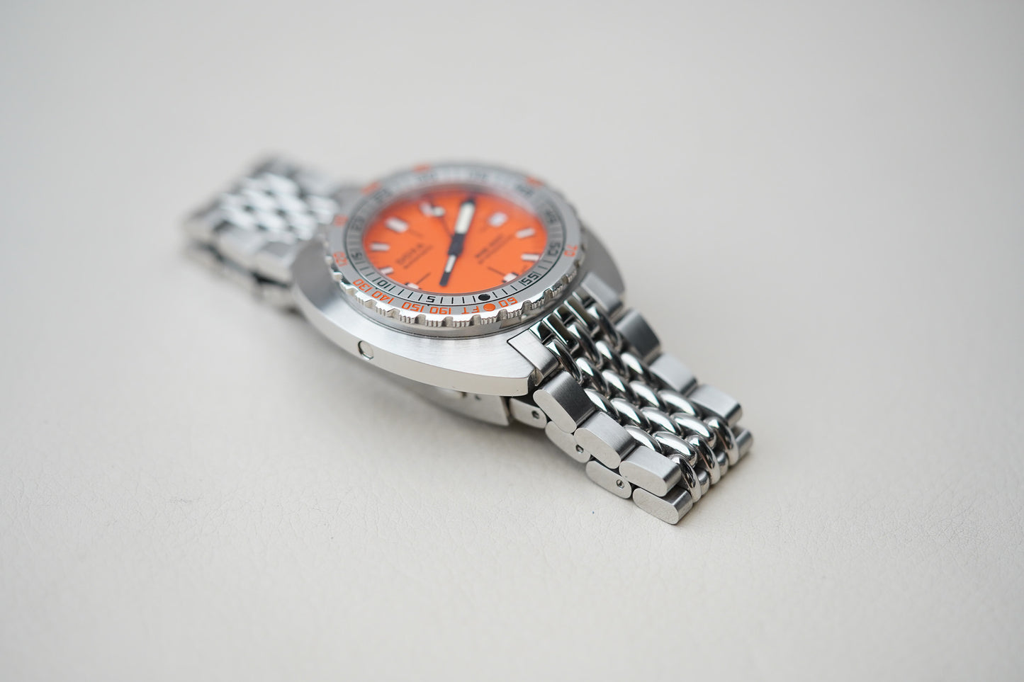 Doxa SUB 300T Professional Diver 840.10.351.10