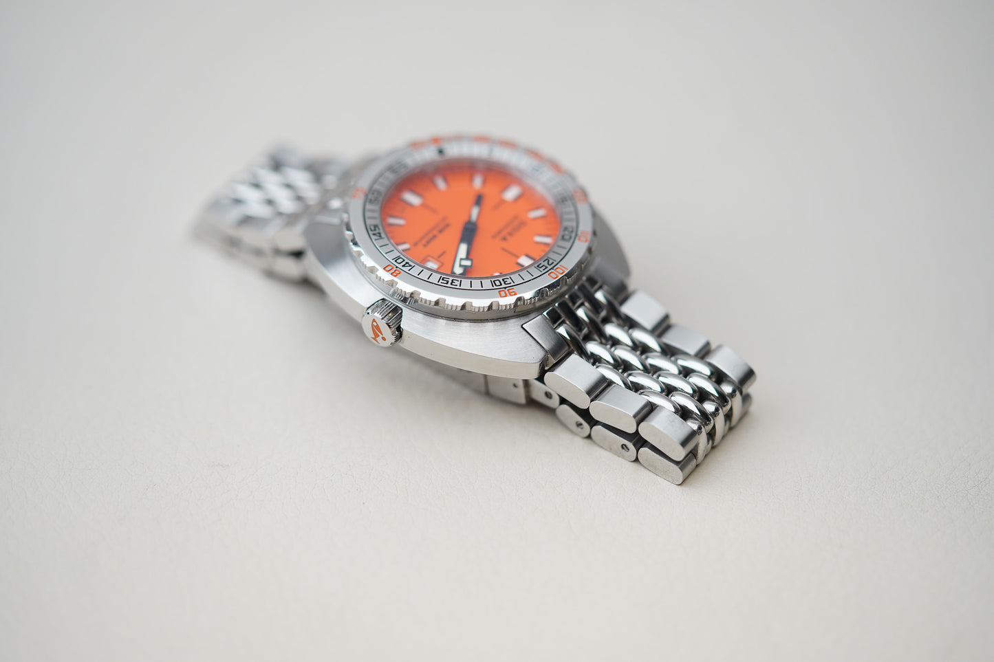 Doxa SUB 300T Professional Diver 840.10.351.10