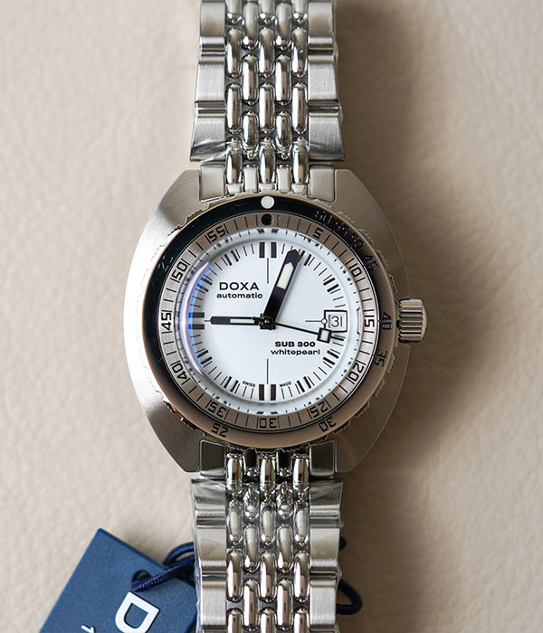 Doxa SUB 300 Whitepearl 821.10.011.10
