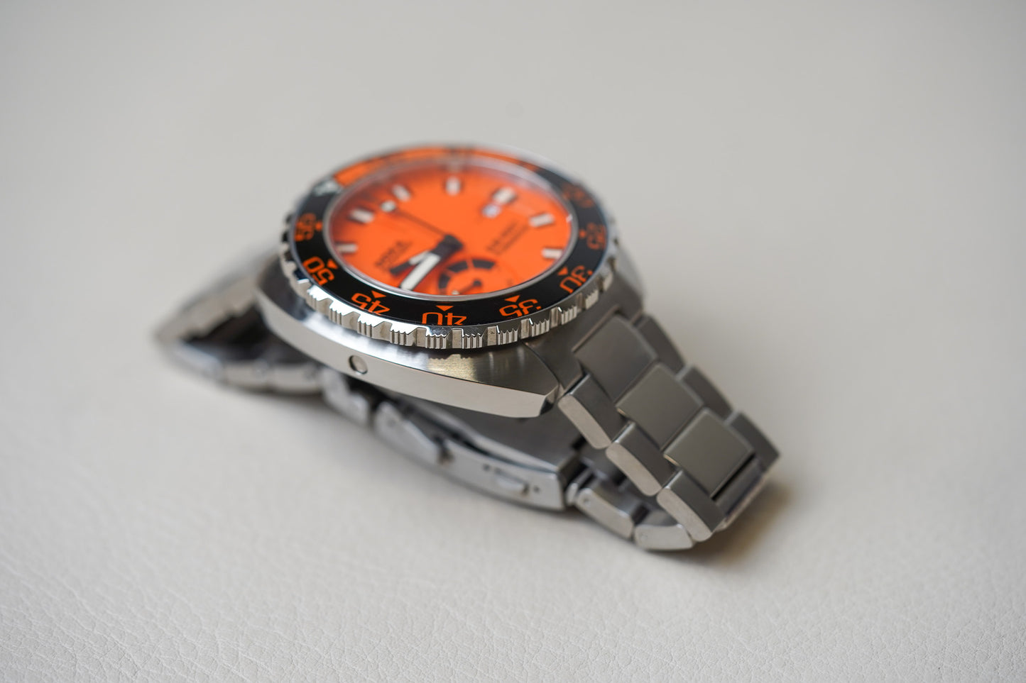 Doxa SUB 4000T Professional 876.10.351.10