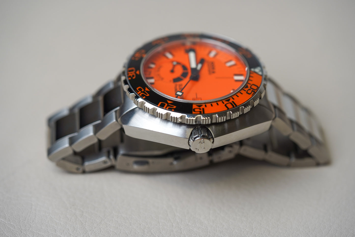Doxa SUB 4000T Professional 876.10.351.10