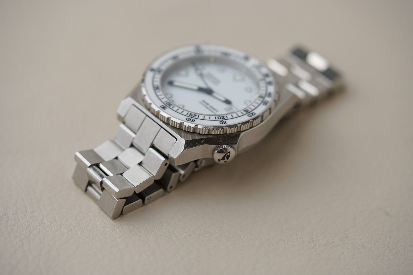 Doxa SUB 600T Whitepearl Ceramic Inlay 861.10.011.10