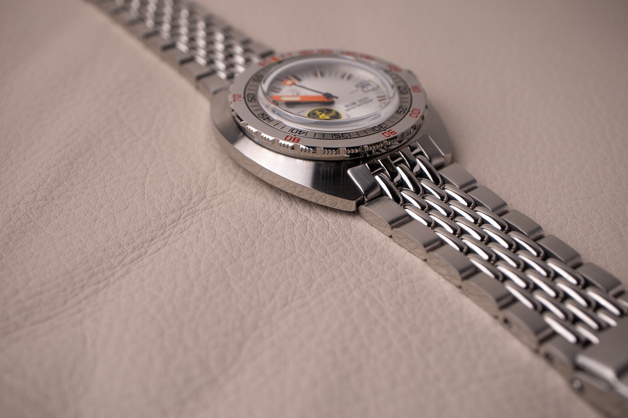 Doxa Sub 300 Searambler Aqua Lung Edition 