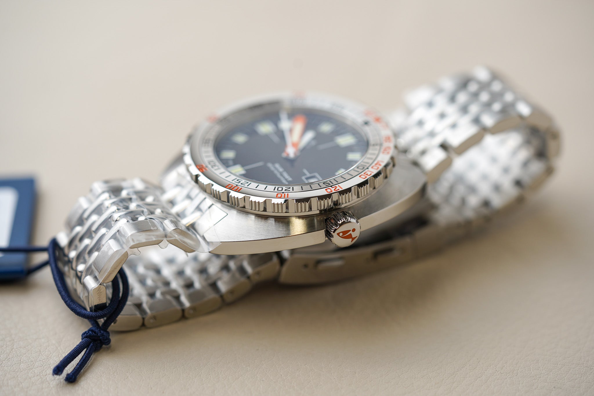 Doxa Sub 750T Sharkhunter 825.10.101.10