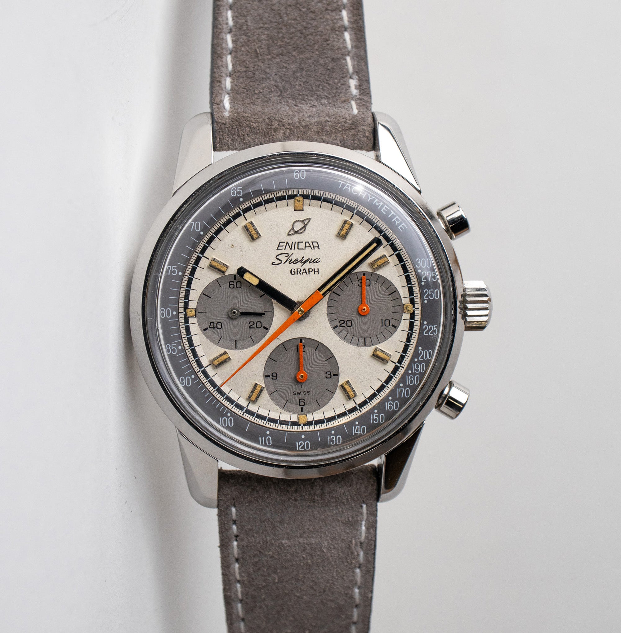 Enicar sherpa chronograph outlet