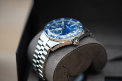 Favre Leuba Deep Raider Power Reserve Blue 00.20310.109.02.200