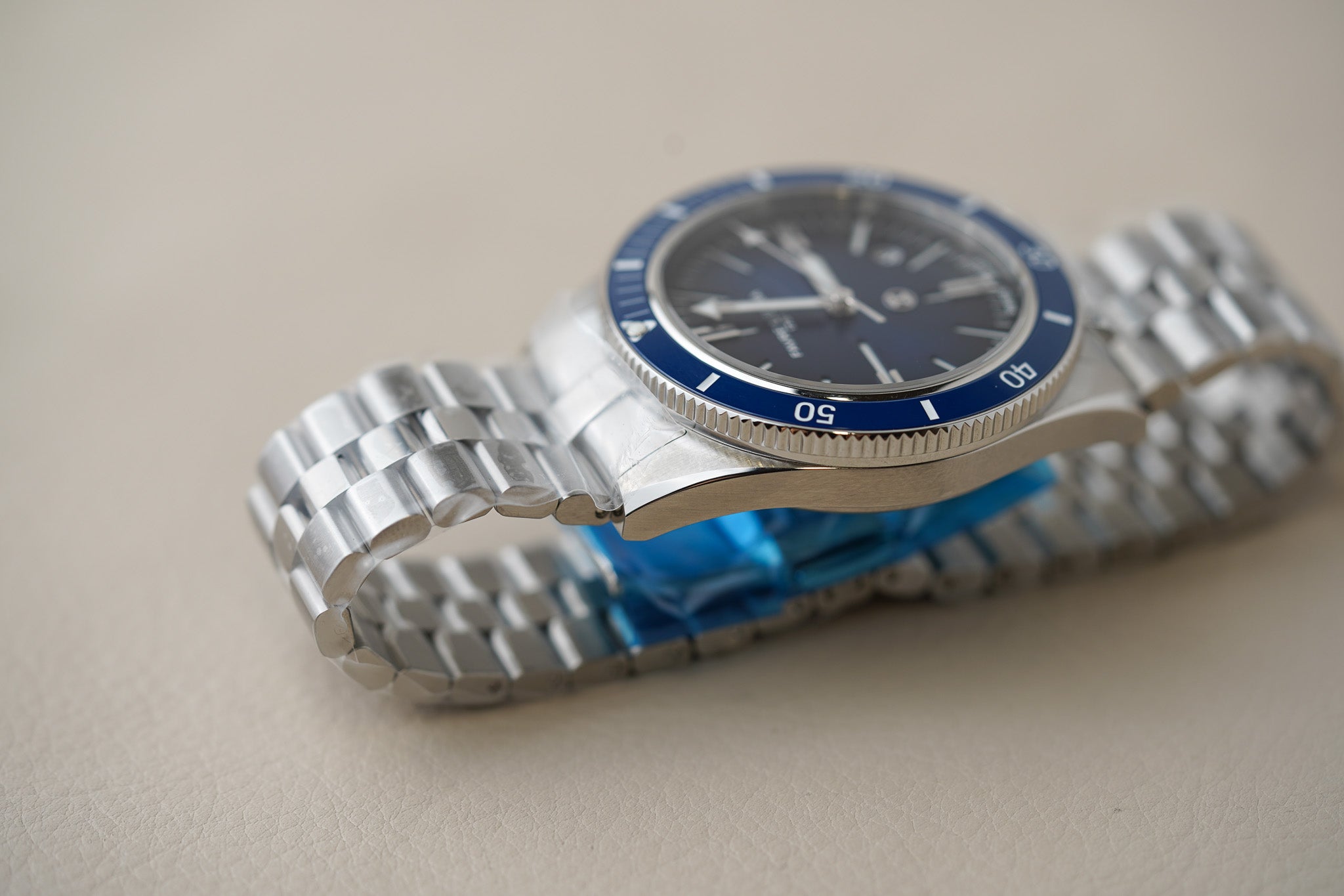 Favre Leuba Deep Raider Renaissance Blue 00.20308.101.02.200