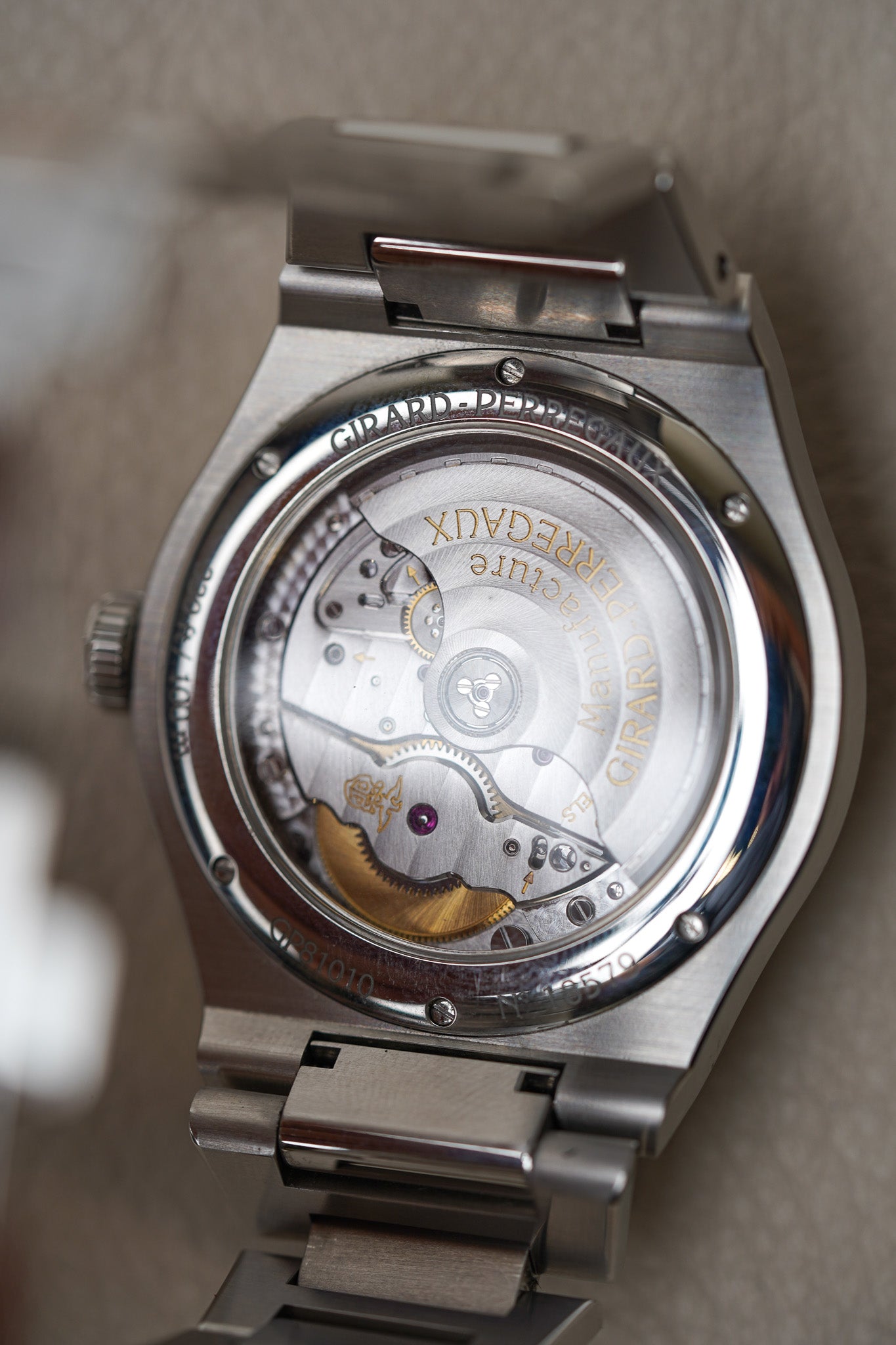 Girard-Perregaux Laureato 42mm Black 81010-11-634-11A