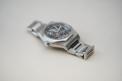 Girard-Perregaux Laureato Skeleton 81015-11-001-11A