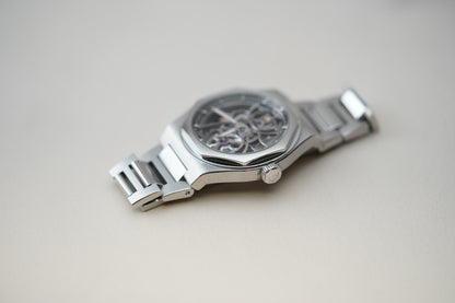 Girard-Perregaux Laureato Skeleton 81015-11-001-11A