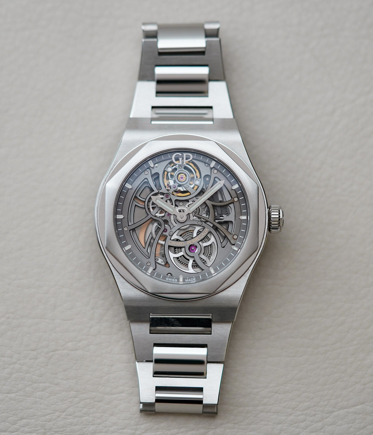 Girard-Perregaux Laureato Skeleton 81015-11-001-11A