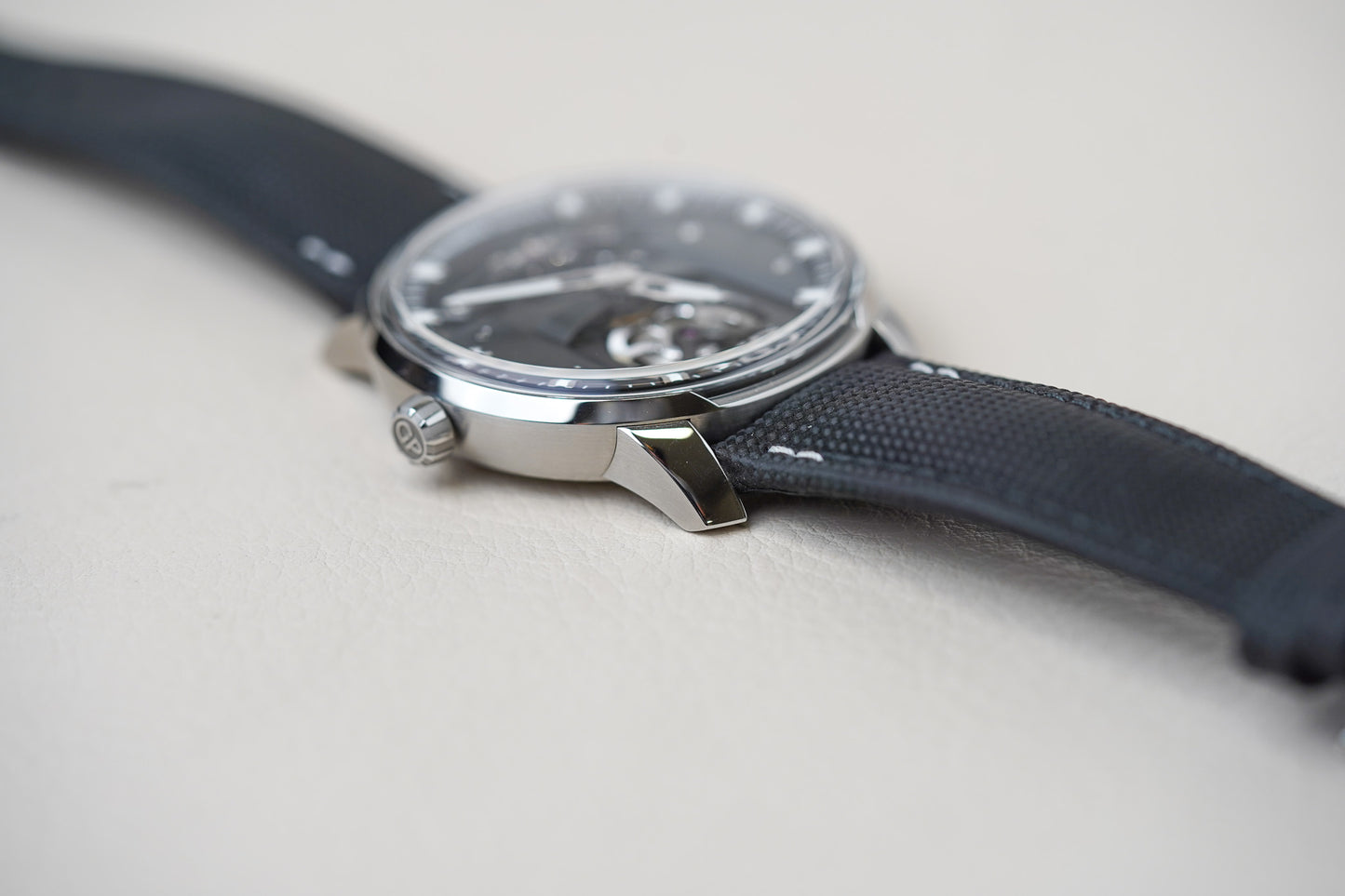 Girard Perregaux Bridges Free Bridge 82000-11-631-FA6A