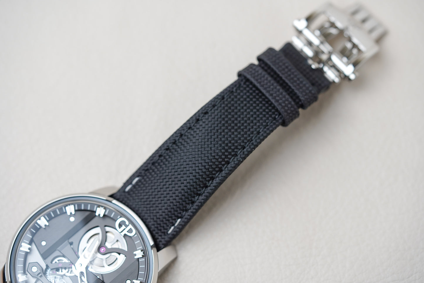 Girard Perregaux Bridges Free Bridge 82000-11-631-FA6A