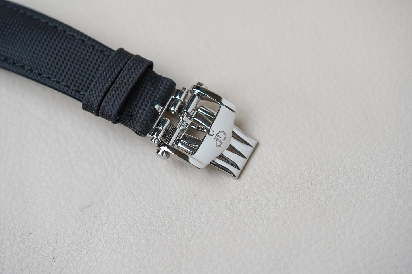 Girard Perregaux Bridges Free Bridge 82000-11-631-FA6A