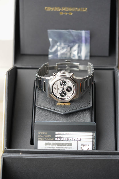 Girard Perregaux Laureato Chronograph 42mm 81020-11-131-11A Panda