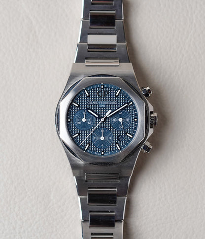 Girard Perregaux Laureato Chronograph 42mm 81020-11-431-11A