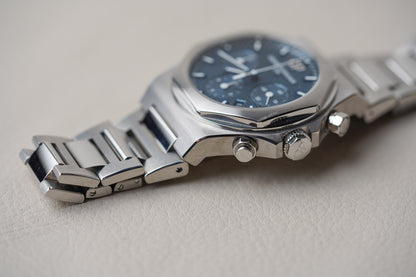 Girard Perregaux Laureato Chronograph 42mm 81020-11-431-11A