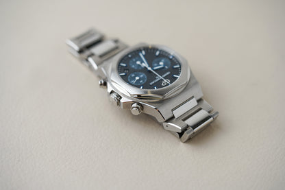 Girard Perregaux Laureato Chronograph 42mm 81020-11-631-11A