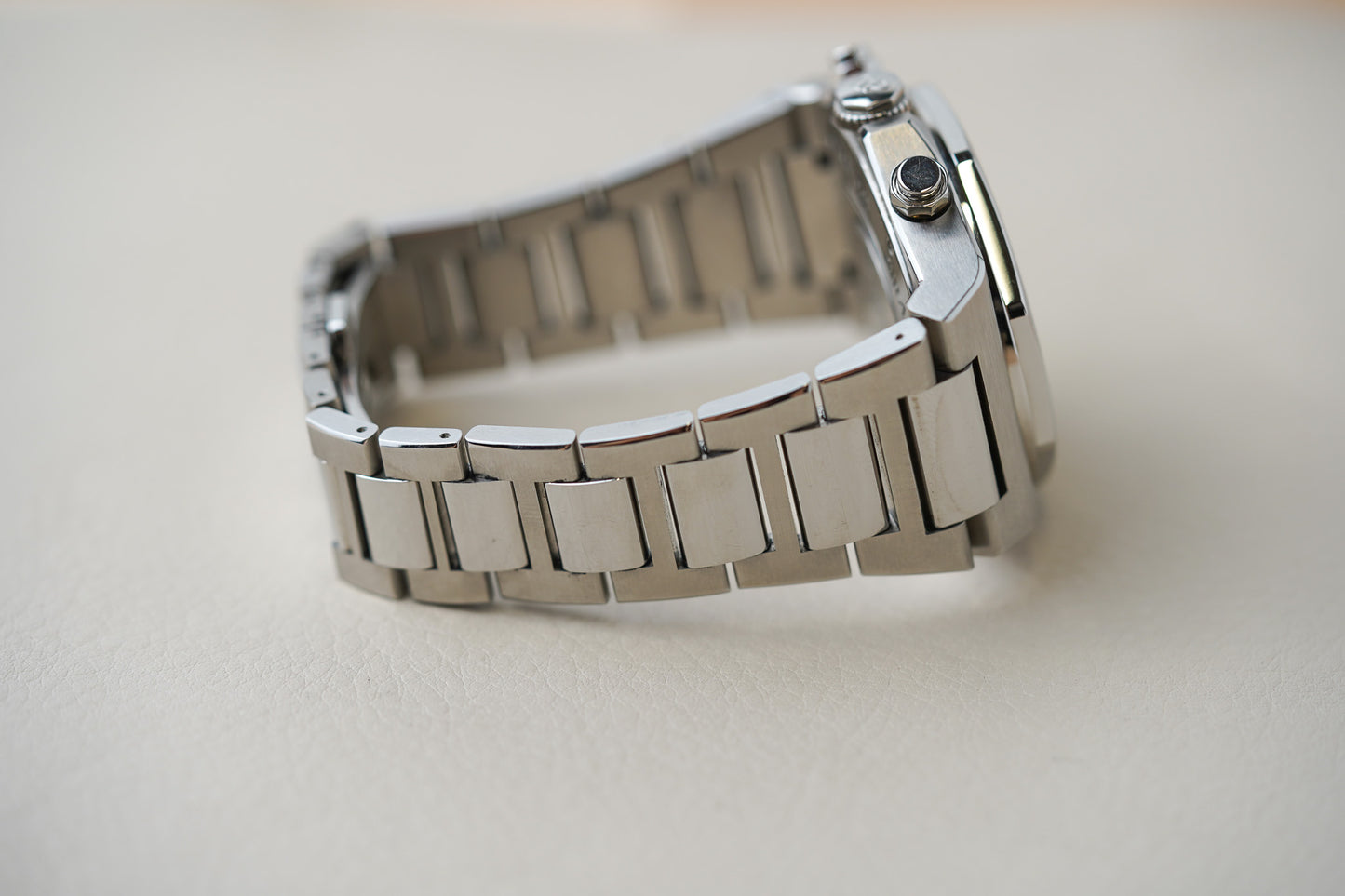 Girard Perregaux Laureato Chronograph 42mm 81020-11-631-11A