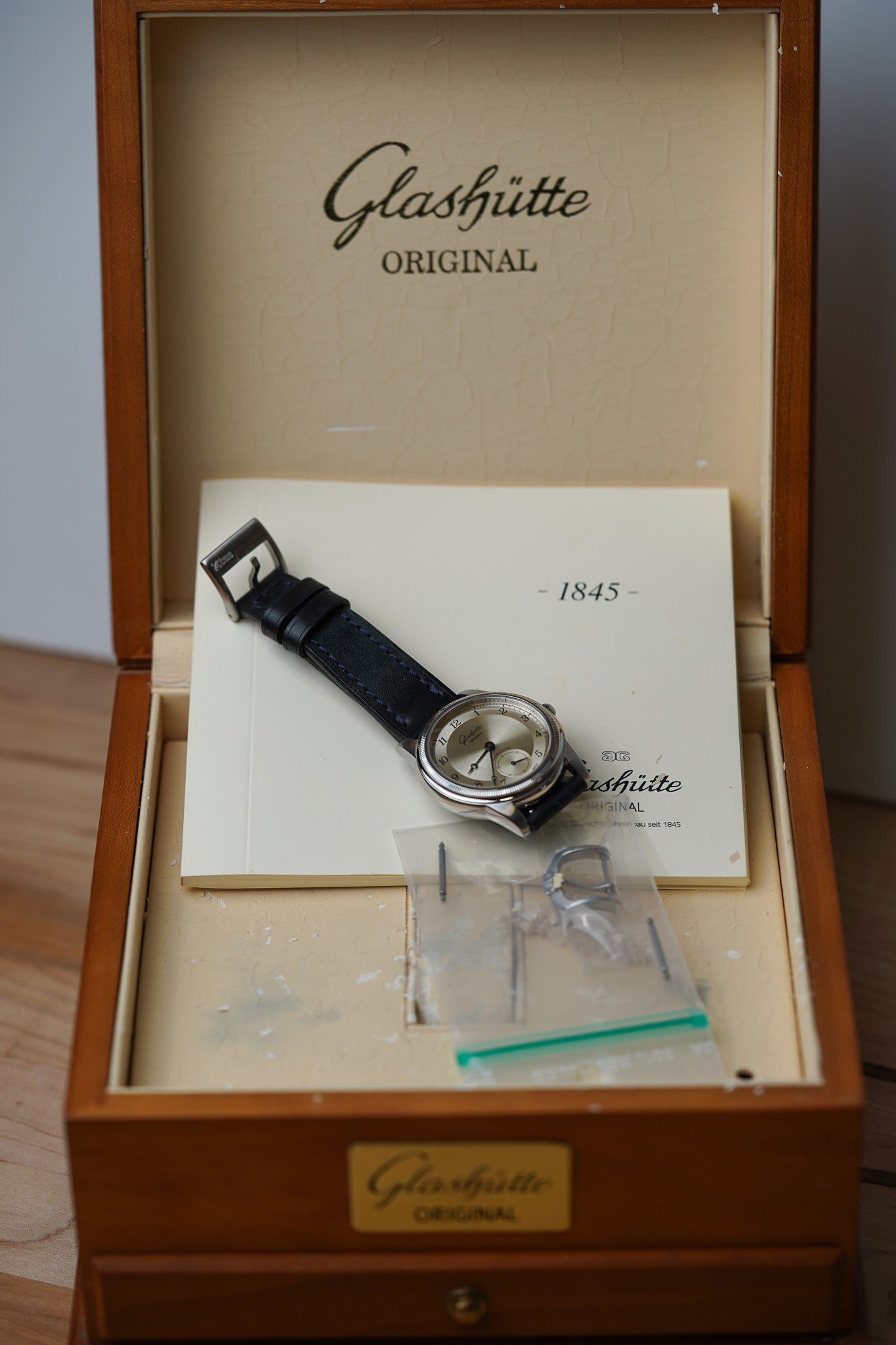 Glashutte Original 1845 Klassik 49-05-03-01-04
