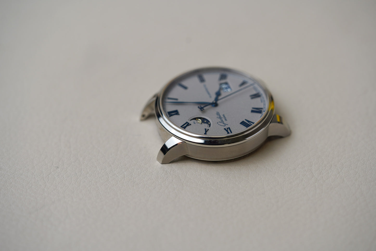 Glashutte Original Senator Excellence Panorama Date Moon Phase 1-36-24-02-02-64