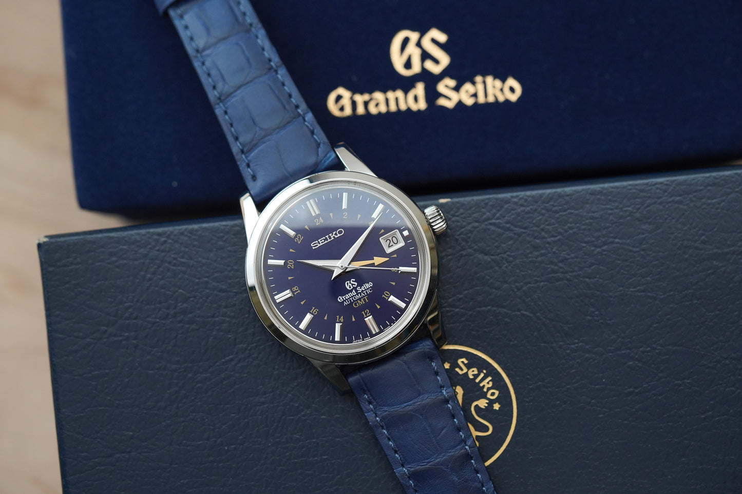 Grand Seiko Elegance GMT Blue SBGM031