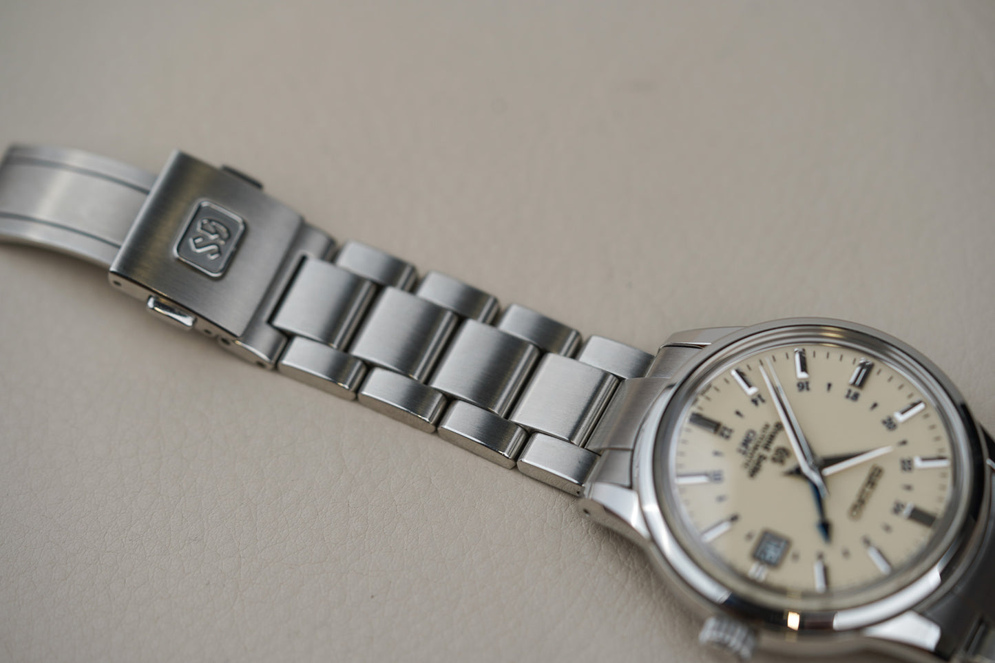 Grand Seiko Elegance GMT SBGM003