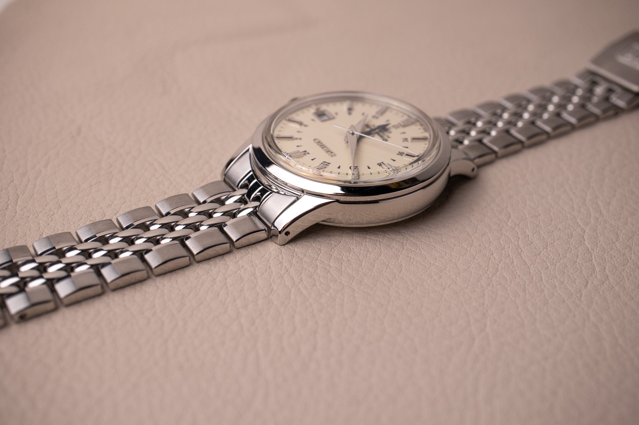 Grand Seiko Elegance GMT SBGM00C
