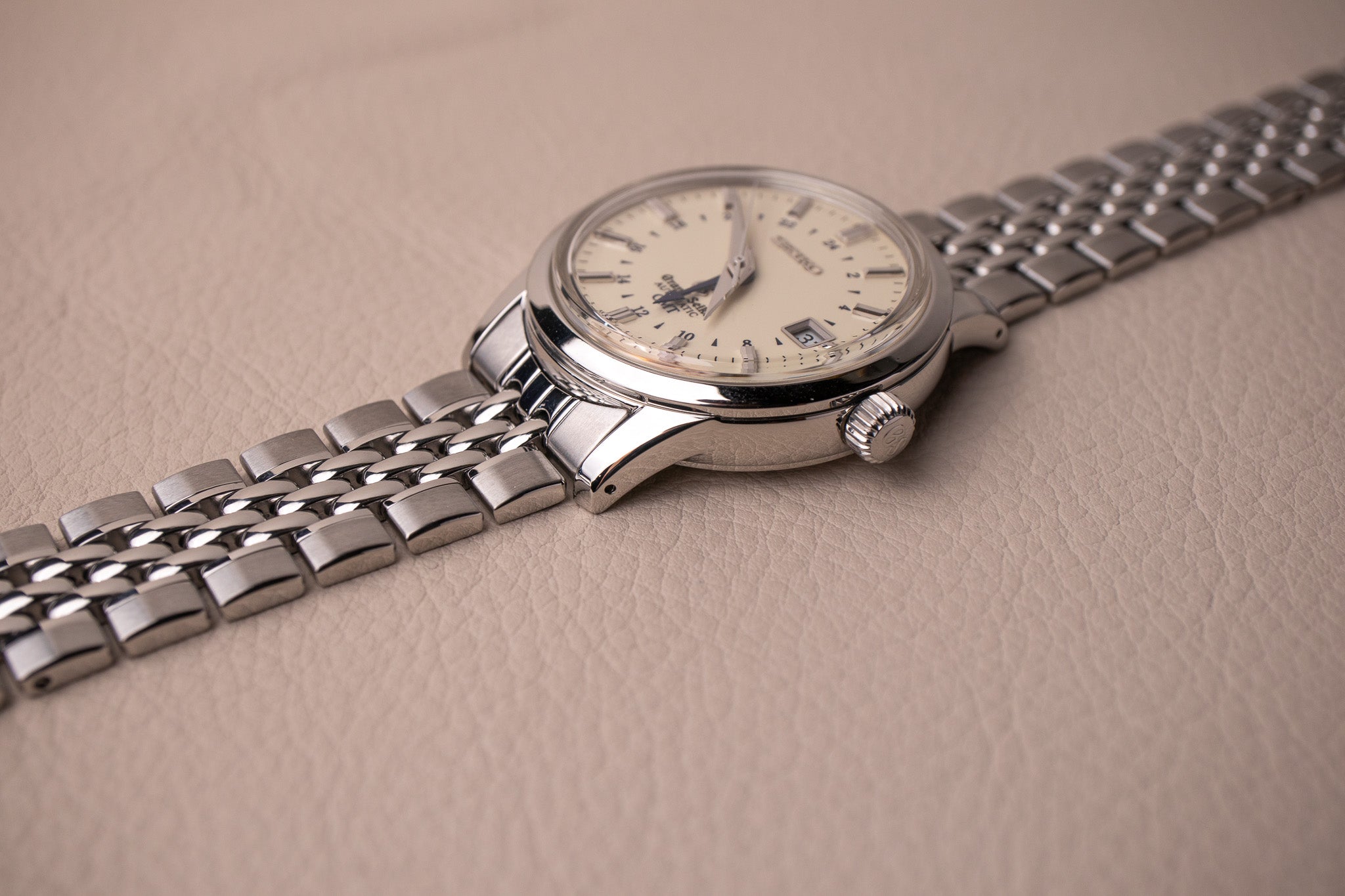 Grand Seiko Elegance GMT SBGM00C