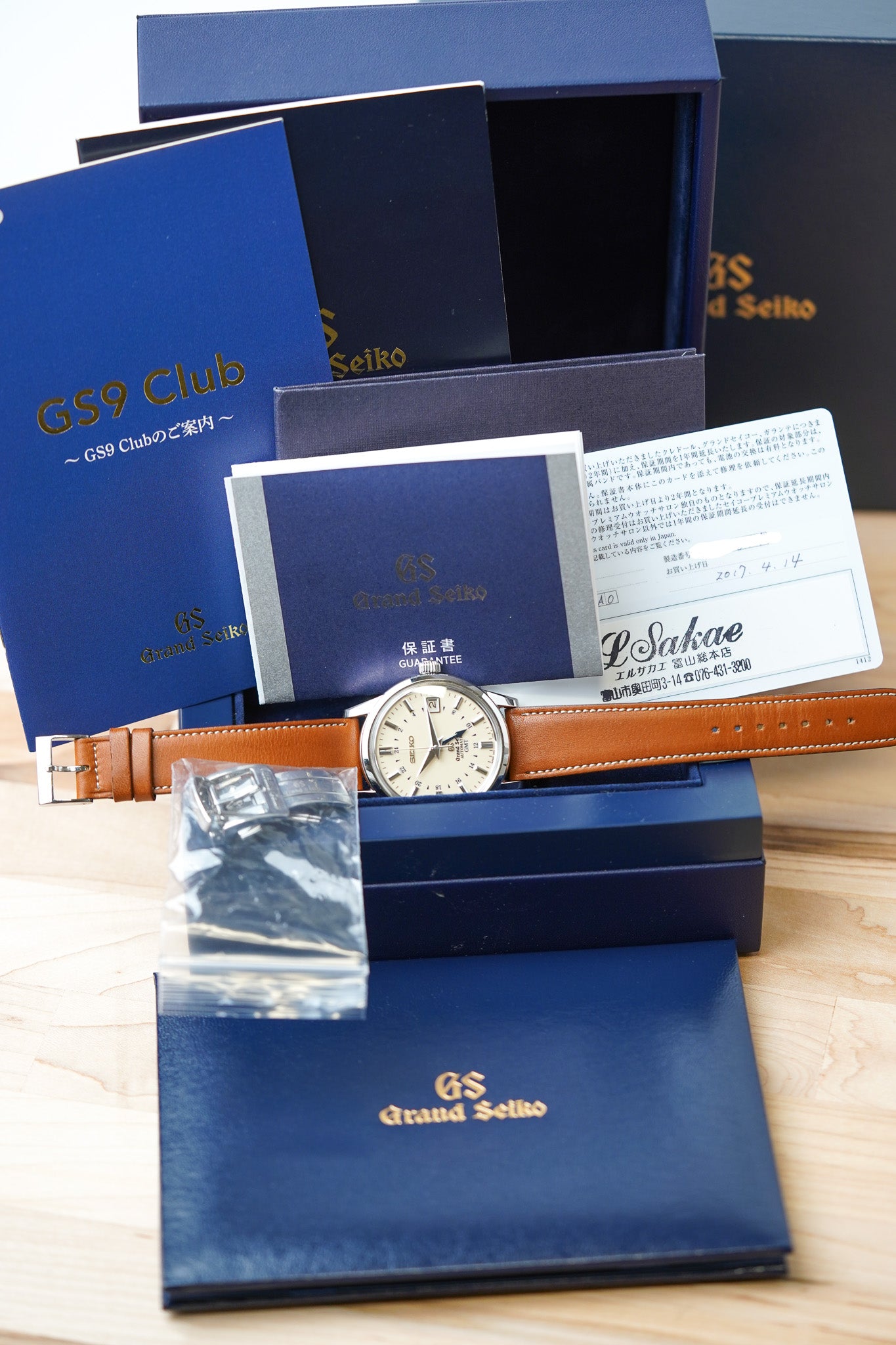 Grand Seiko Elegance GMT SBGM021