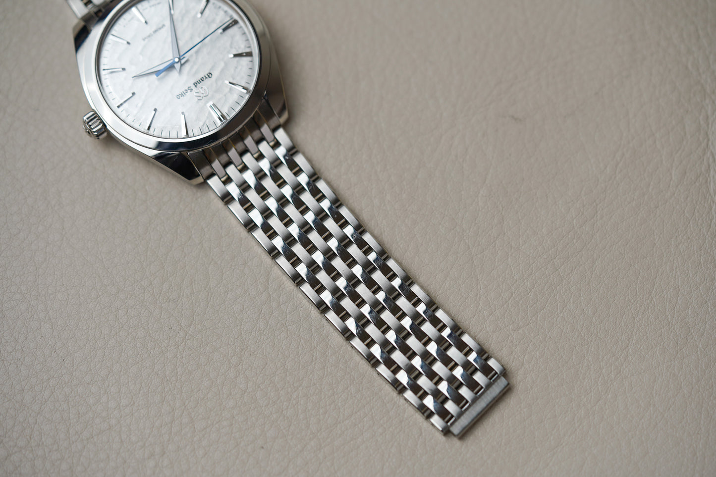 Grand Seiko Elegance SBGY013 'White Omiwatari'