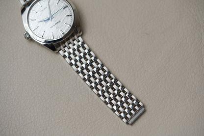 Grand Seiko Elegance SBGY013 'White Omiwatari'