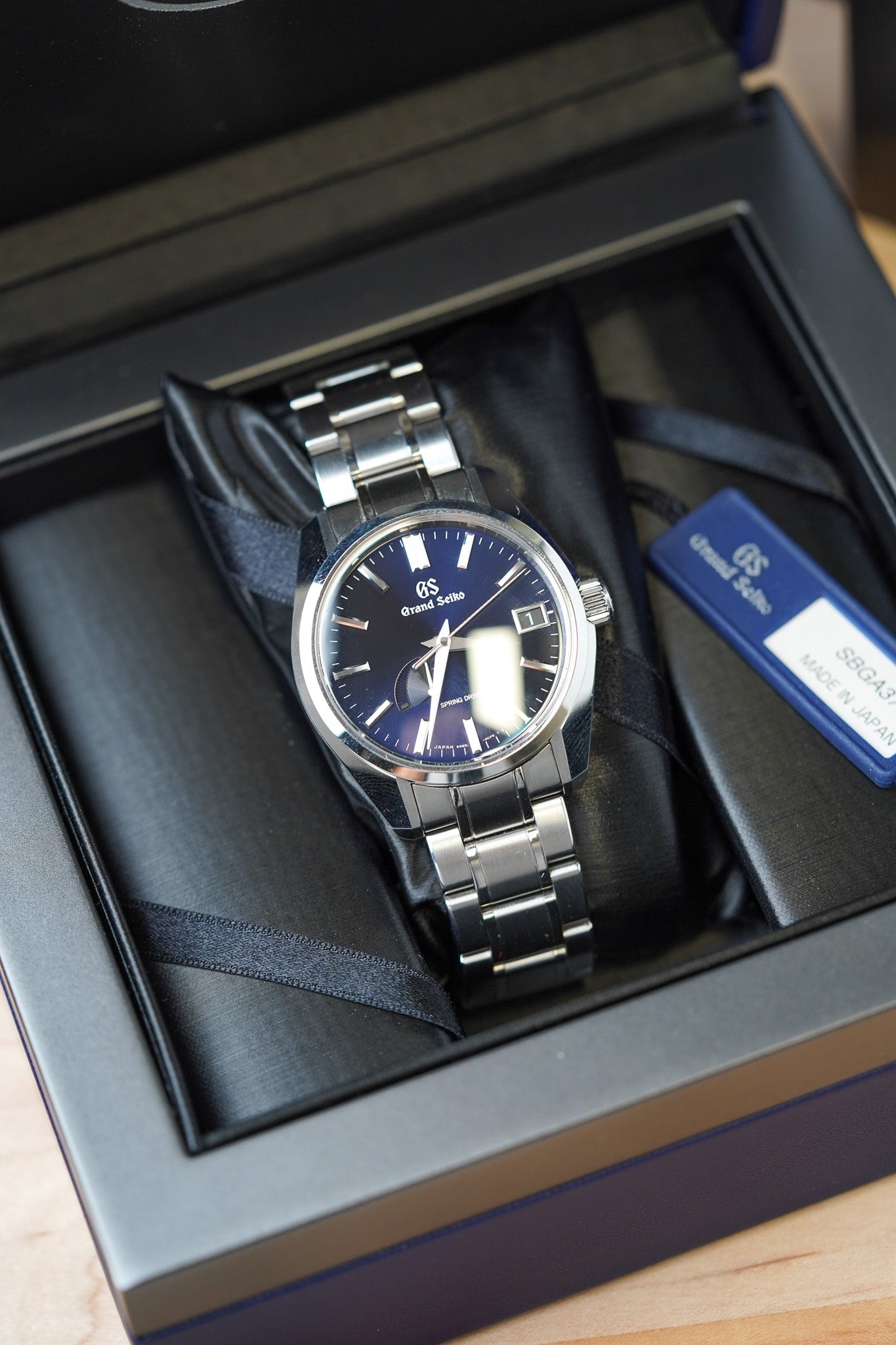 Grand Seiko Heritage Blue Spring Drive SBGA375