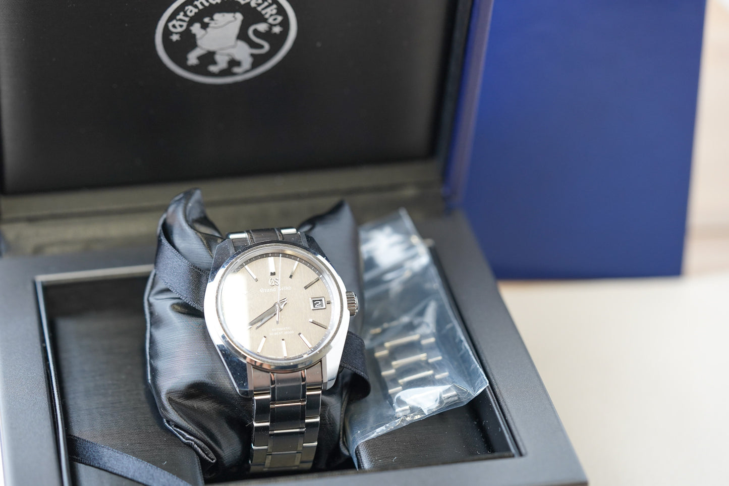 Grand Seiko Heritage Hi-Beat SBGH279