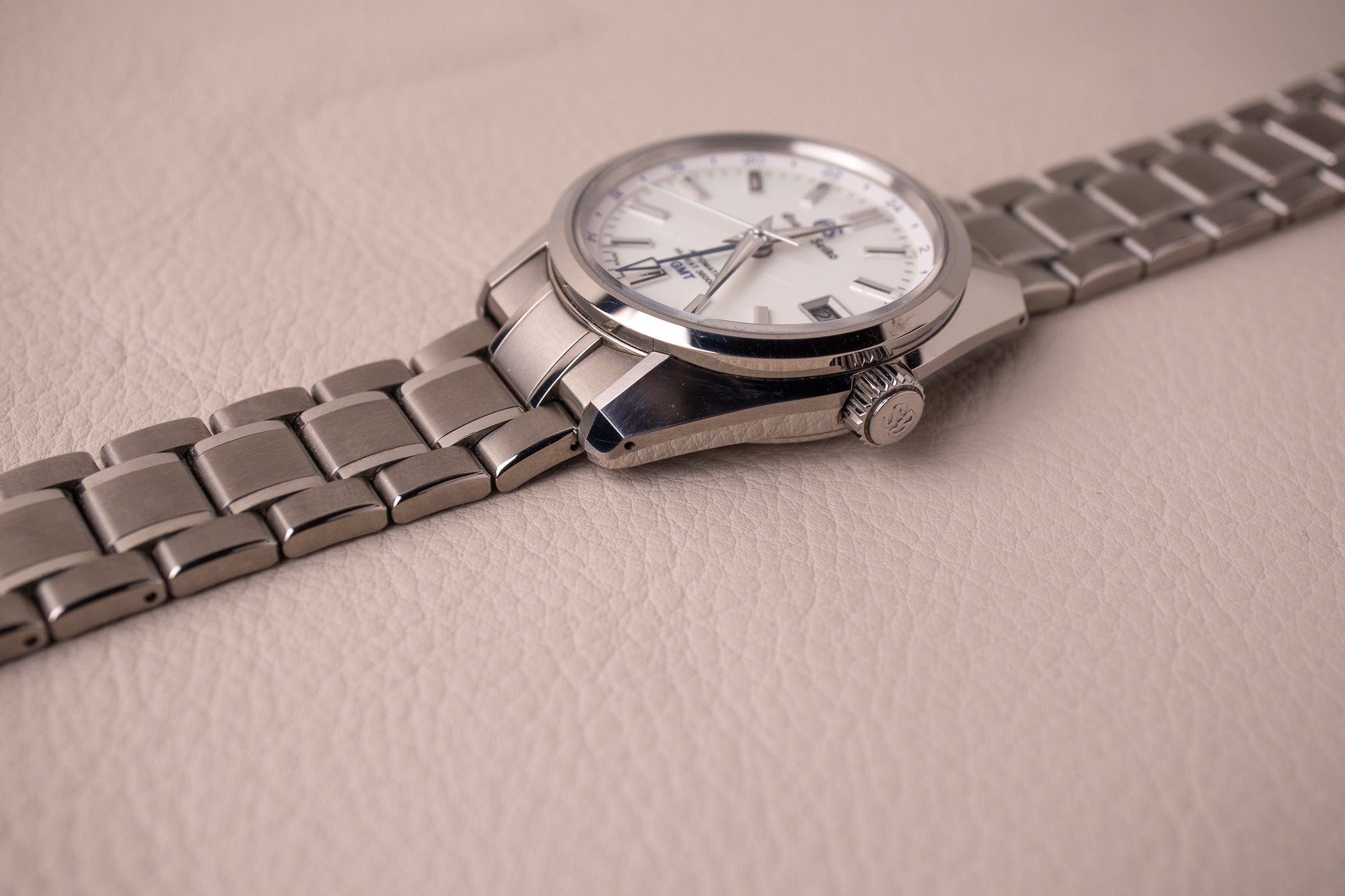 Grand Seiko Heritage GMT SBGJ255 – Belmont Watches