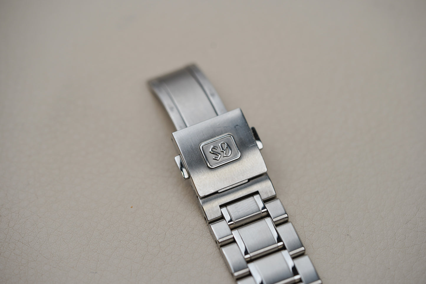 Grand Seiko Hi-Beat GMT SBGJ261G 'Peacock'