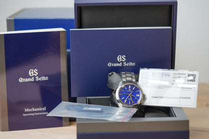 Grand Seiko Hi-Beat GMT SBGJ261 'Peacock'