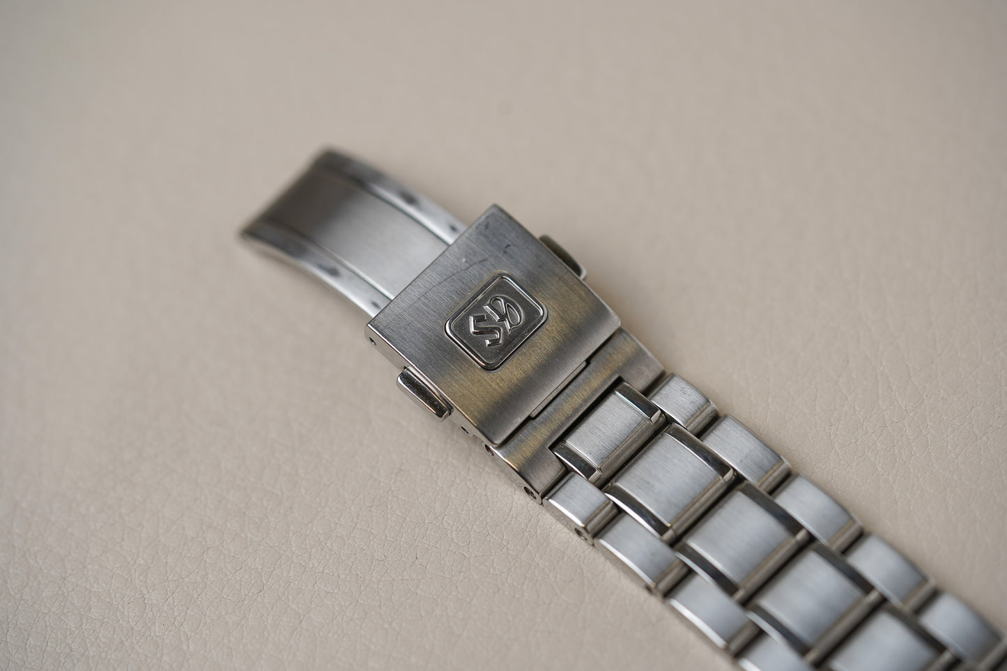 Grand Seiko Hi-Beat GMT SBGJ261 'Peacock'