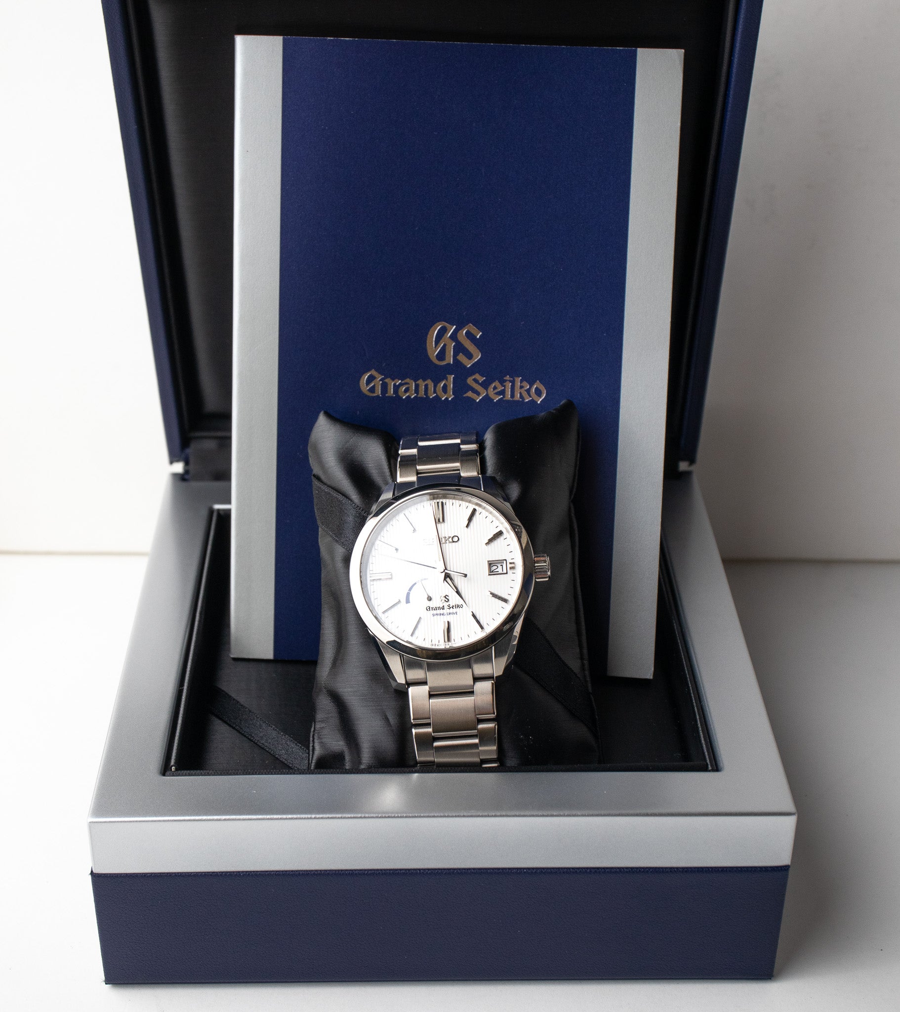 Grand Seiko SBGA147 – Belmont Watches