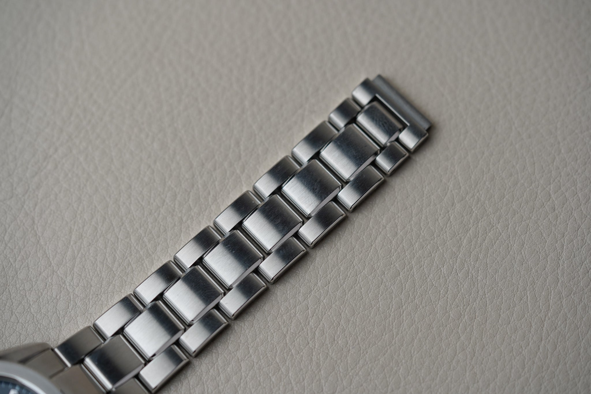 Grand Seiko SBGF021 Black Tatami Dial – Belmont Watches