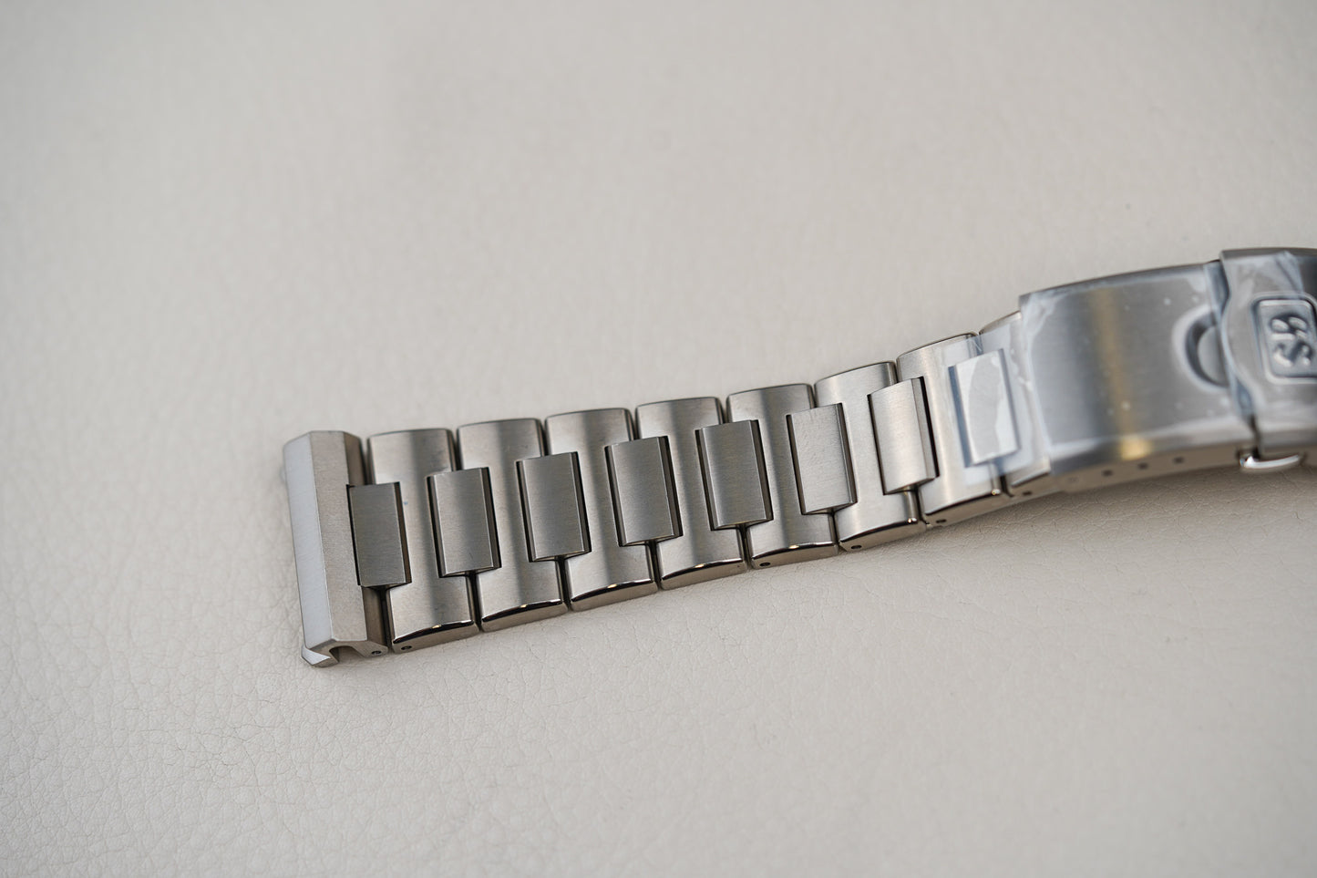 Grand Seiko Sport Spring Drive 20th Anniversary 'Lion' SBGA403