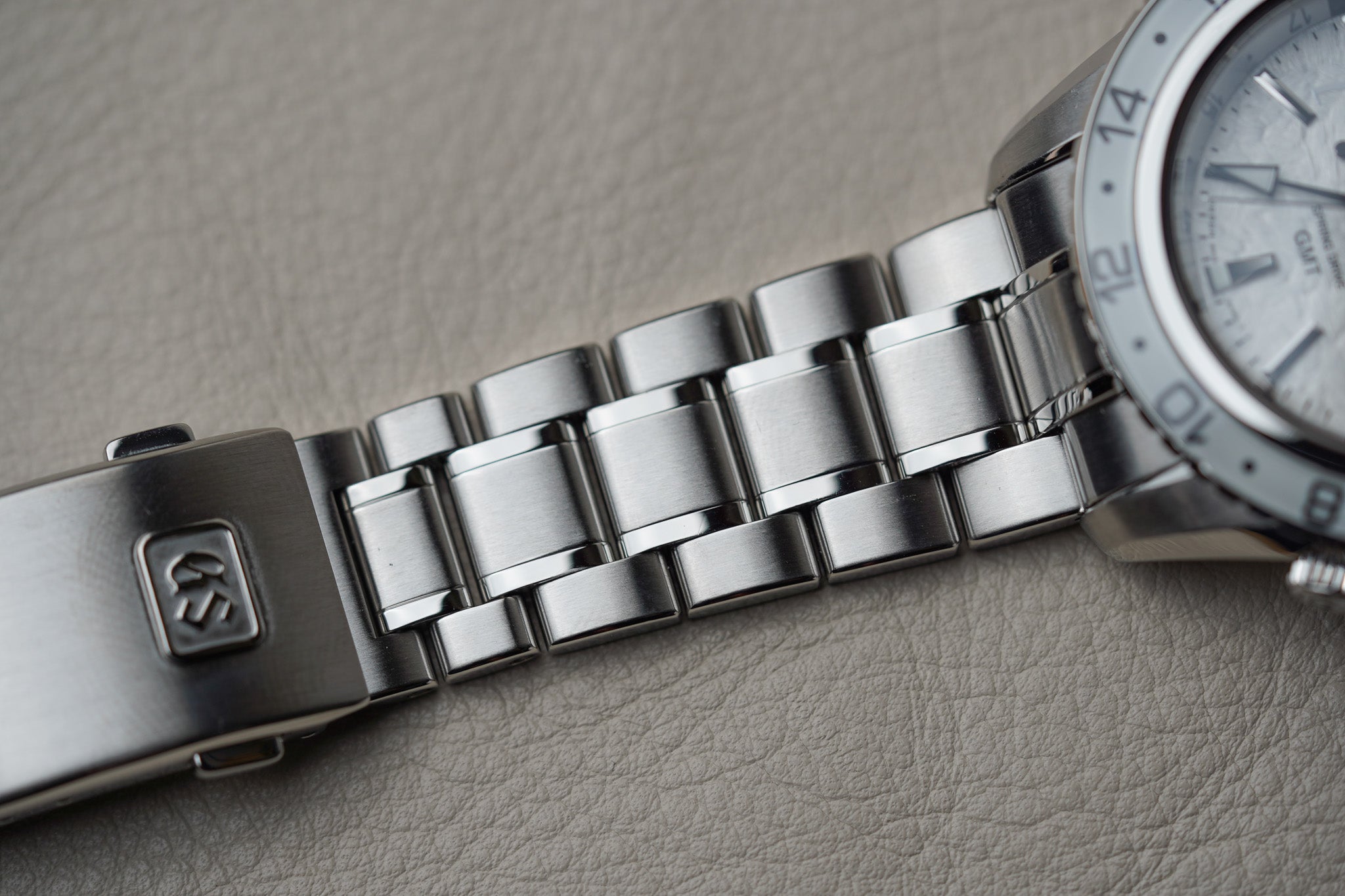 GrandSeikoSpringDriveGMTSBGE27