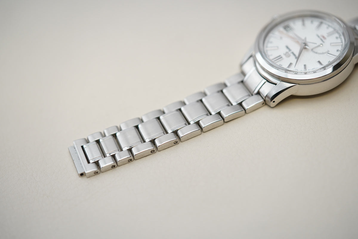 Grand Seiko Spring Drive GMT Winter 'Toji' SBGE269