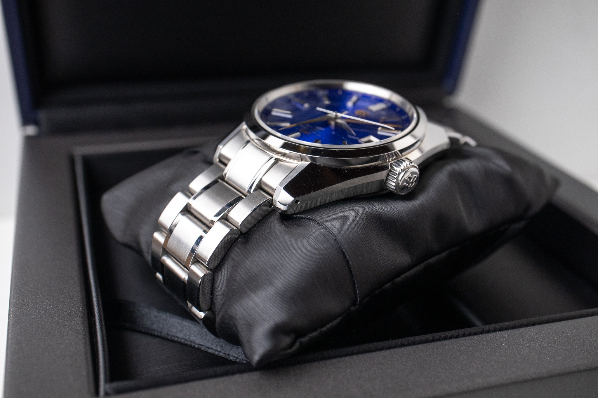 Grand Seiko 'Blue Peacock' SBGJ261