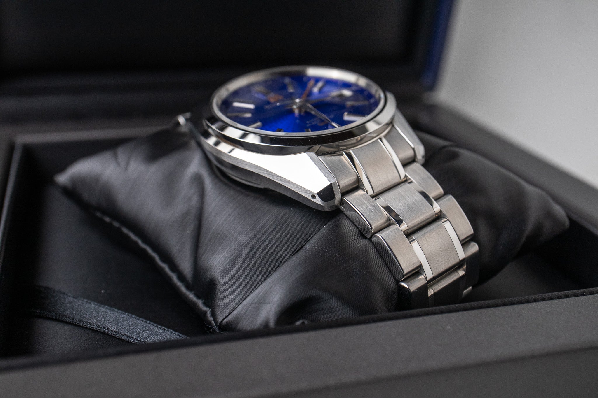 Grand Seiko 'Blue Peacock' SBGJ261