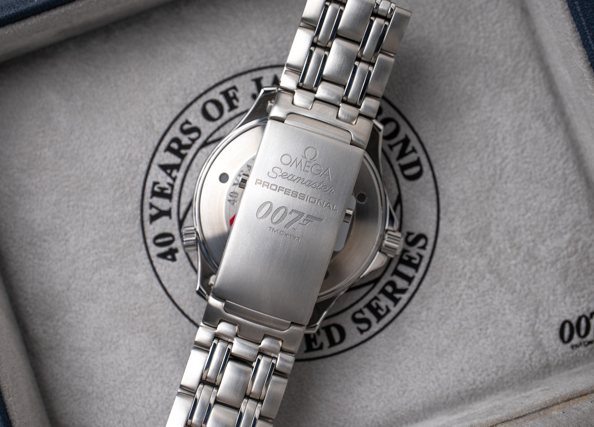 NOS Omega Seamaster 300m 007 James Bond 2537.80 – Belmont Watches