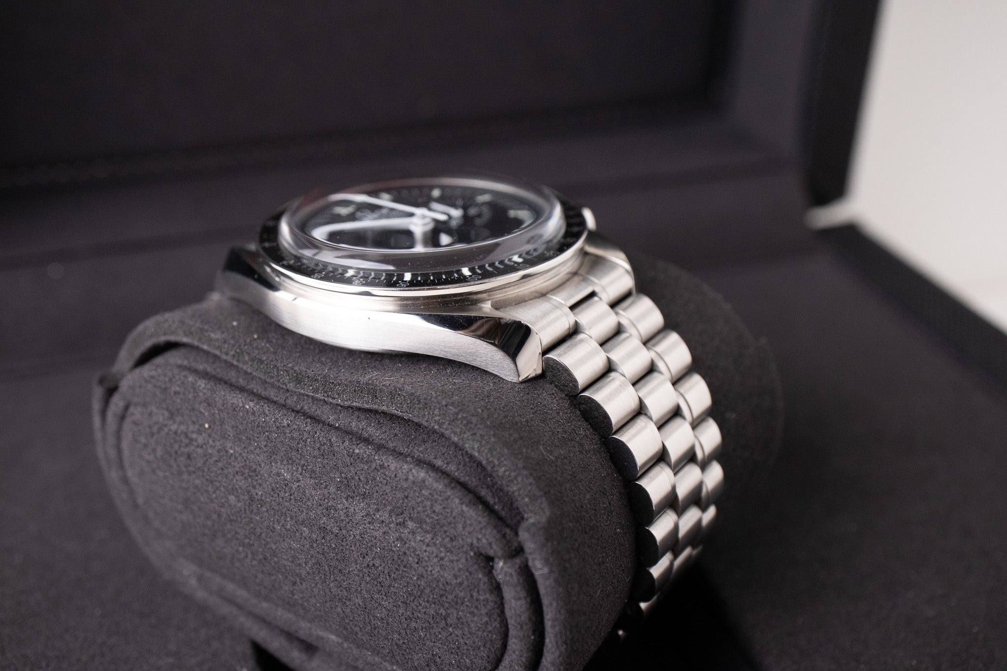 Omega Speedmaster Moonwatch Hesalite 310.30.42.50.01.001