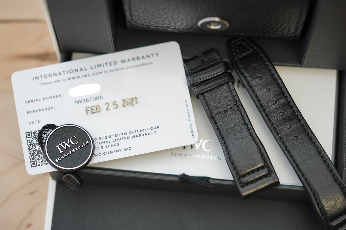 IWC Pilots Watch Chronograph 41 Tribute to 3705 "Black Flieger" IW387905