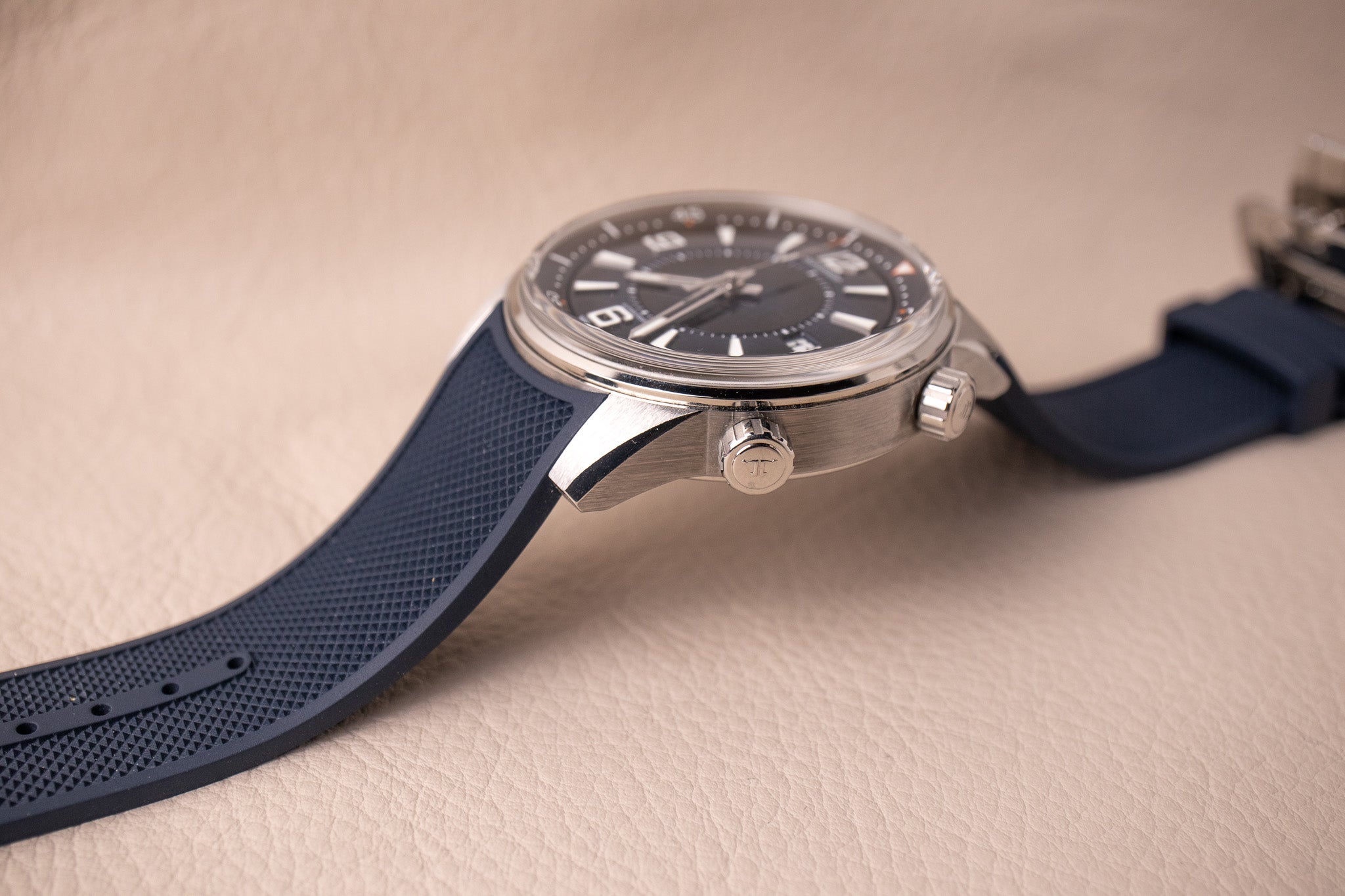 Jaeger-LeCoultre Polaris Date Q906868J Blue Dial – Belmont Watches